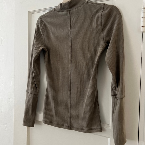 Intimately Free People The Rickie top army green long sleeve ribbed mock neck - Picture 7 of 8